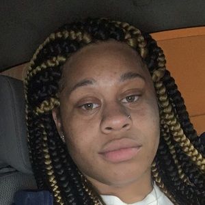 Meet your Posher, Marie